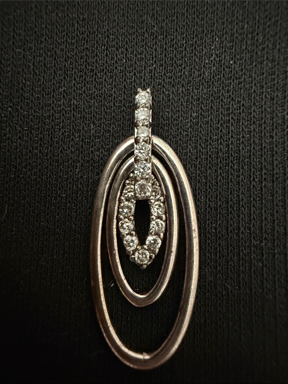 Vintage 925 sterling silver triple oval pendant